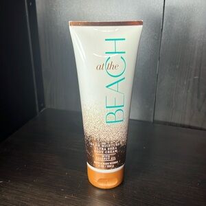 Bath and body Works At the Beach Ultra Shea body cream with coconut oil